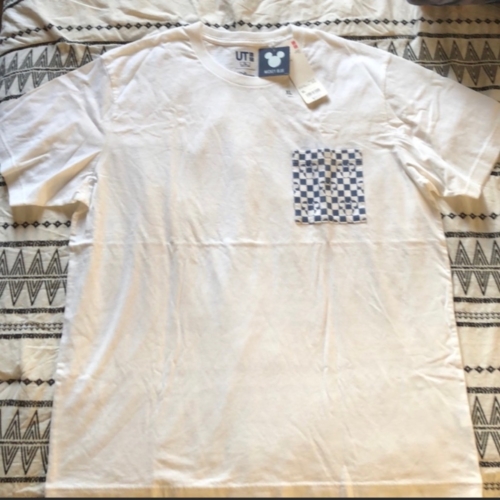 2015 NWT Uniqlo Disney Mickey Blue Shirt